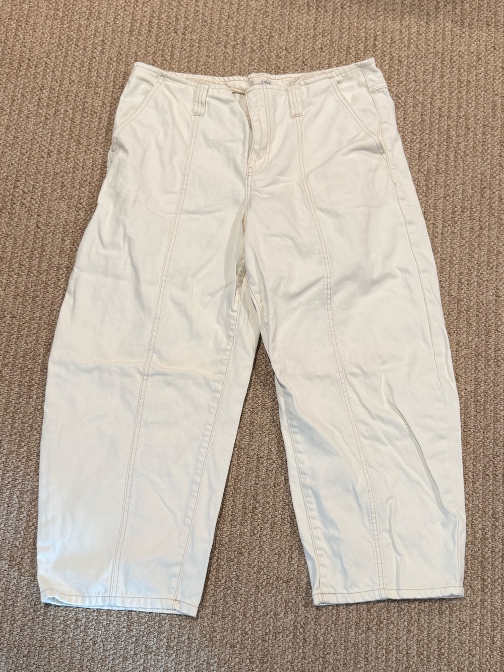 Universal Thread Cream Wide-Leg Jean Capris